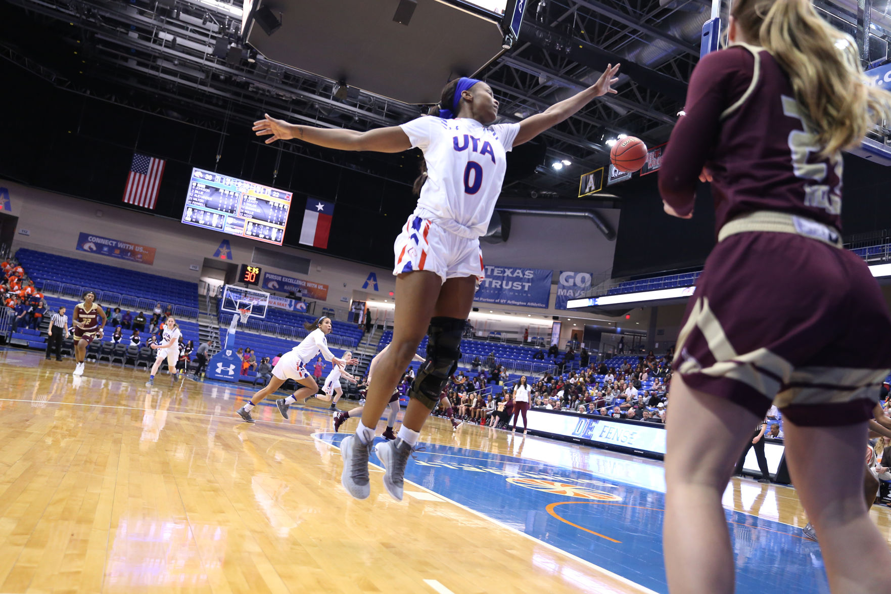 Lady Mavericks defeat in-state rivals Texas State Bobcats